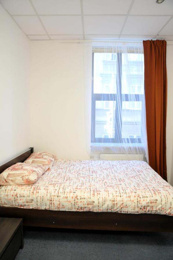 Economic Rooms- 24H Self Check-In Poznan Ngoại thất bức ảnh