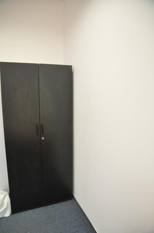 Economic Rooms- 24H Self Check-In Poznan Ngoại thất bức ảnh