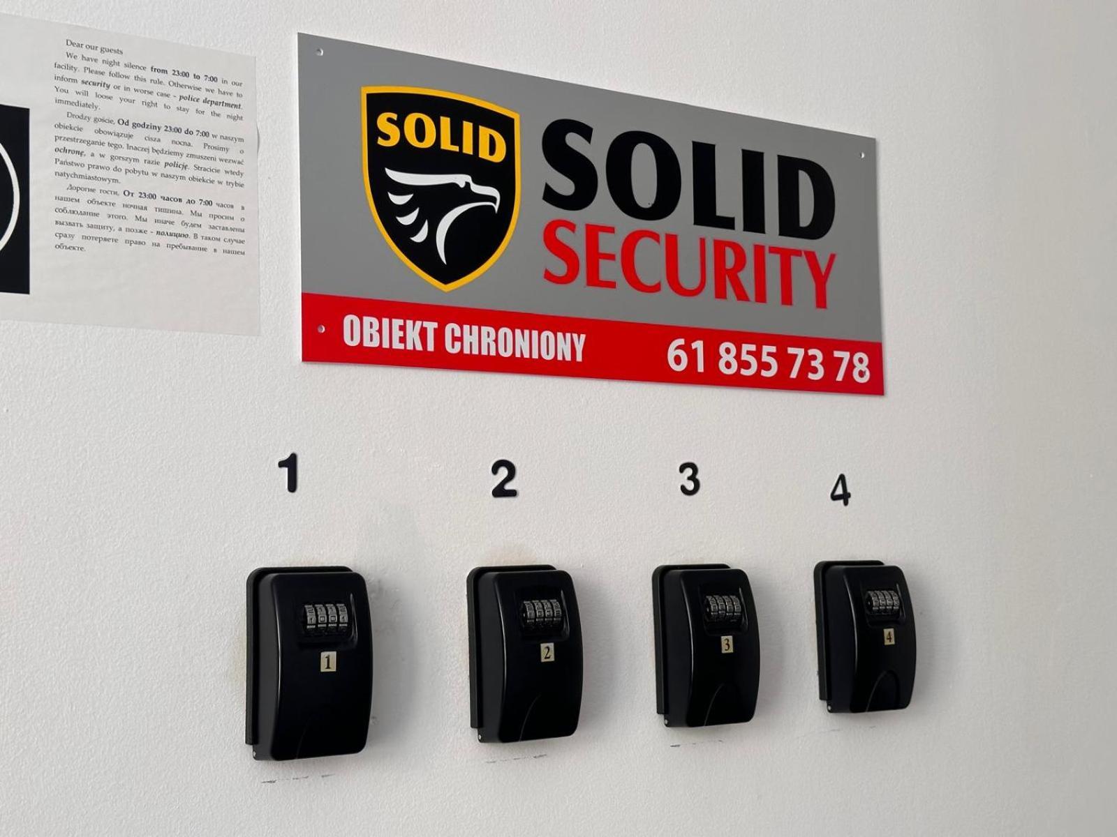 Economic Rooms- 24H Self Check-In Poznan Ngoại thất bức ảnh